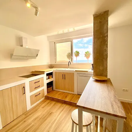 Апартаменти Moderno Y Espacioso Con Vistas Al Mar Нерха