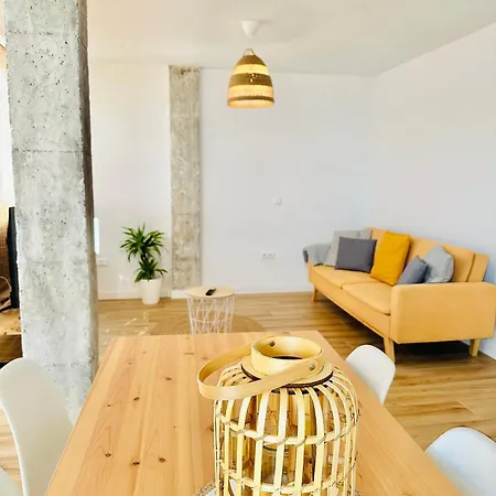 Апартаменти Moderno Y Espacioso Con Vistas Al Mar