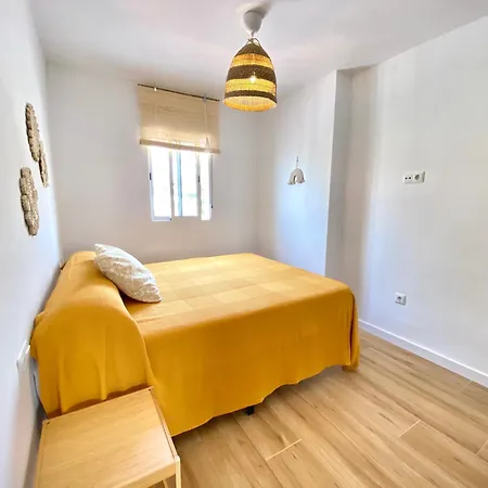 Moderno Y Espacioso Con Vistas Al Mar * نيرخا